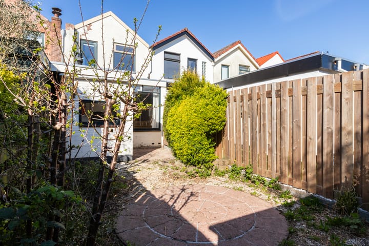 Foto 34 van van Middelantstraat 8