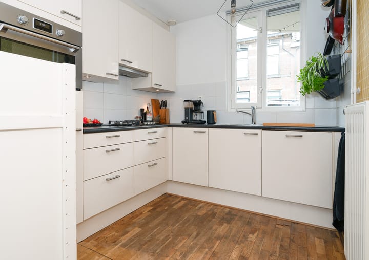 Foto 8 van Warmoesstraat 48