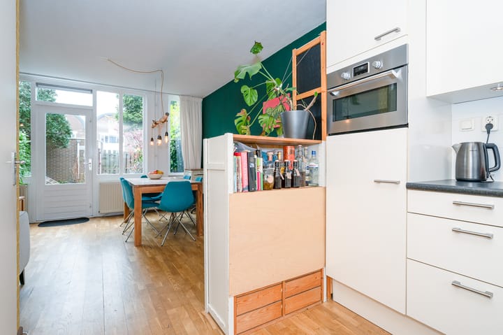 Foto 10 van Warmoesstraat 48