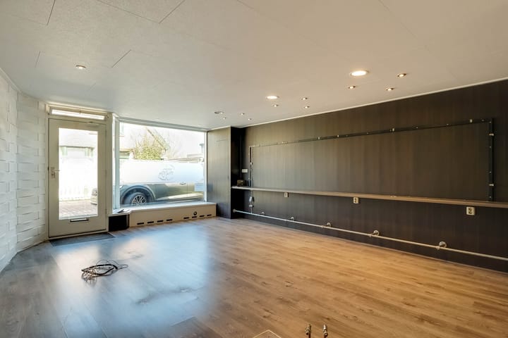 Photo 54 of Burgemeester Hoogenboomlaan 68