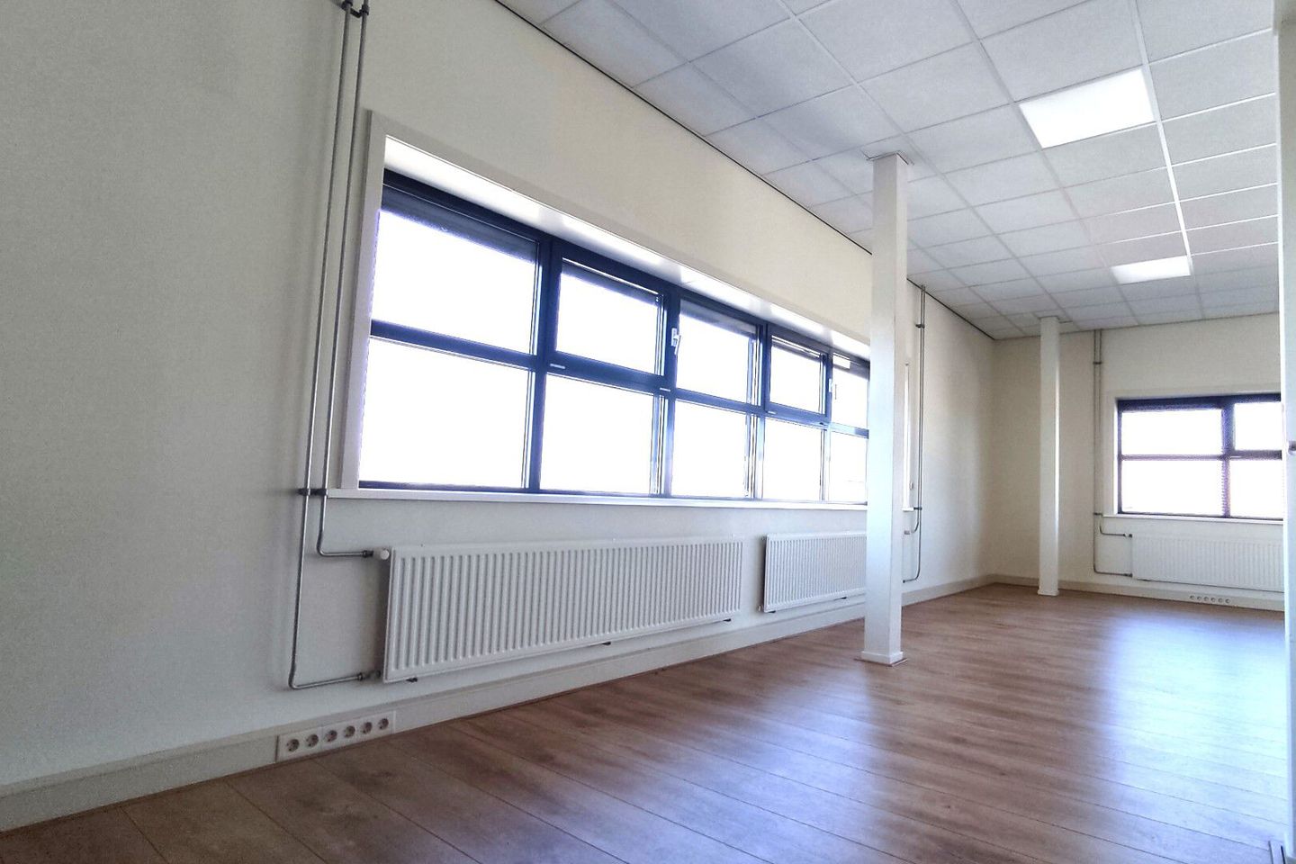 Bekijk foto 5 van Waarderweg 33