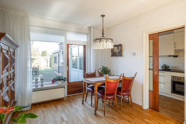 Foto 10 van Schipholtstraat 20