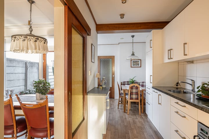 Foto 11 van Schipholtstraat 20