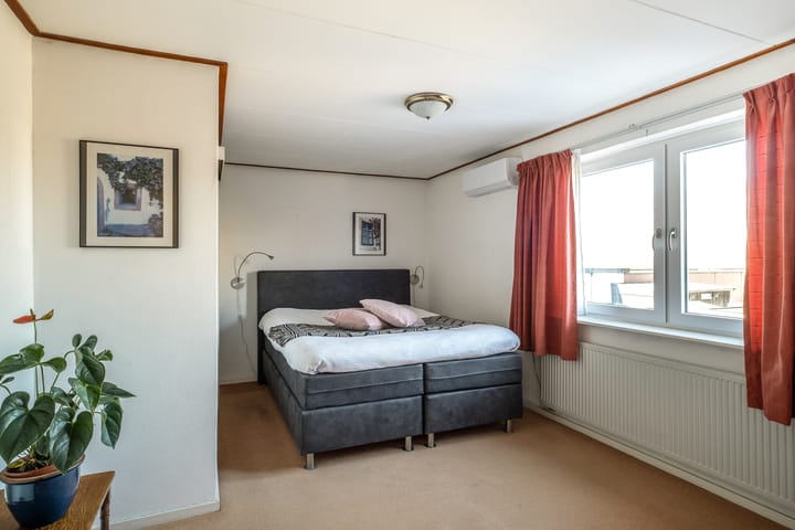 Foto 19 van Schipholtstraat 20