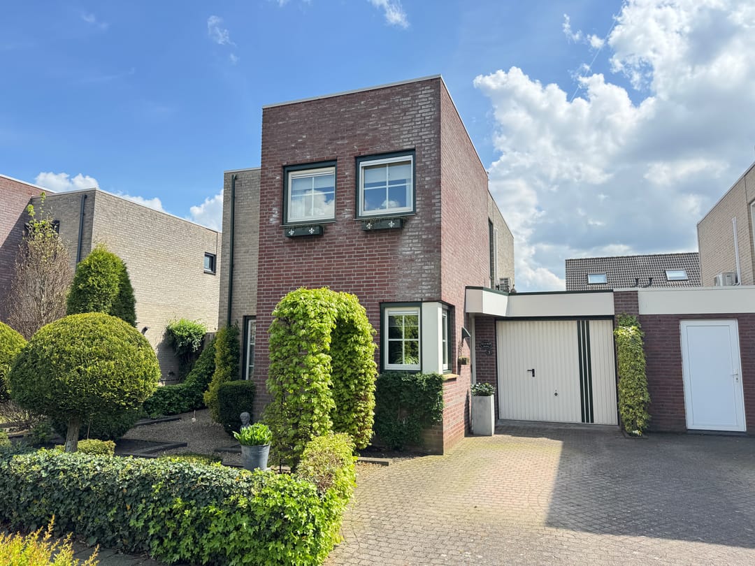 Foto 1 van Meidoornlaan 5