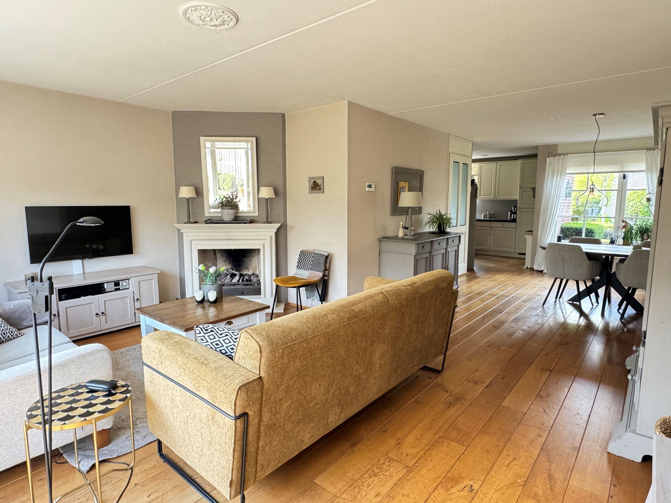 Foto 3 van Meidoornlaan 5