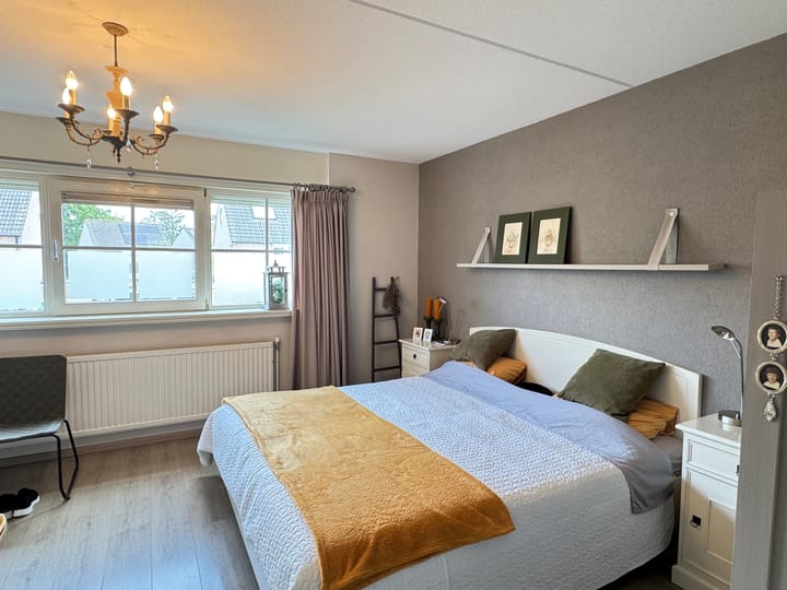 Foto 21 van Meidoornlaan 5