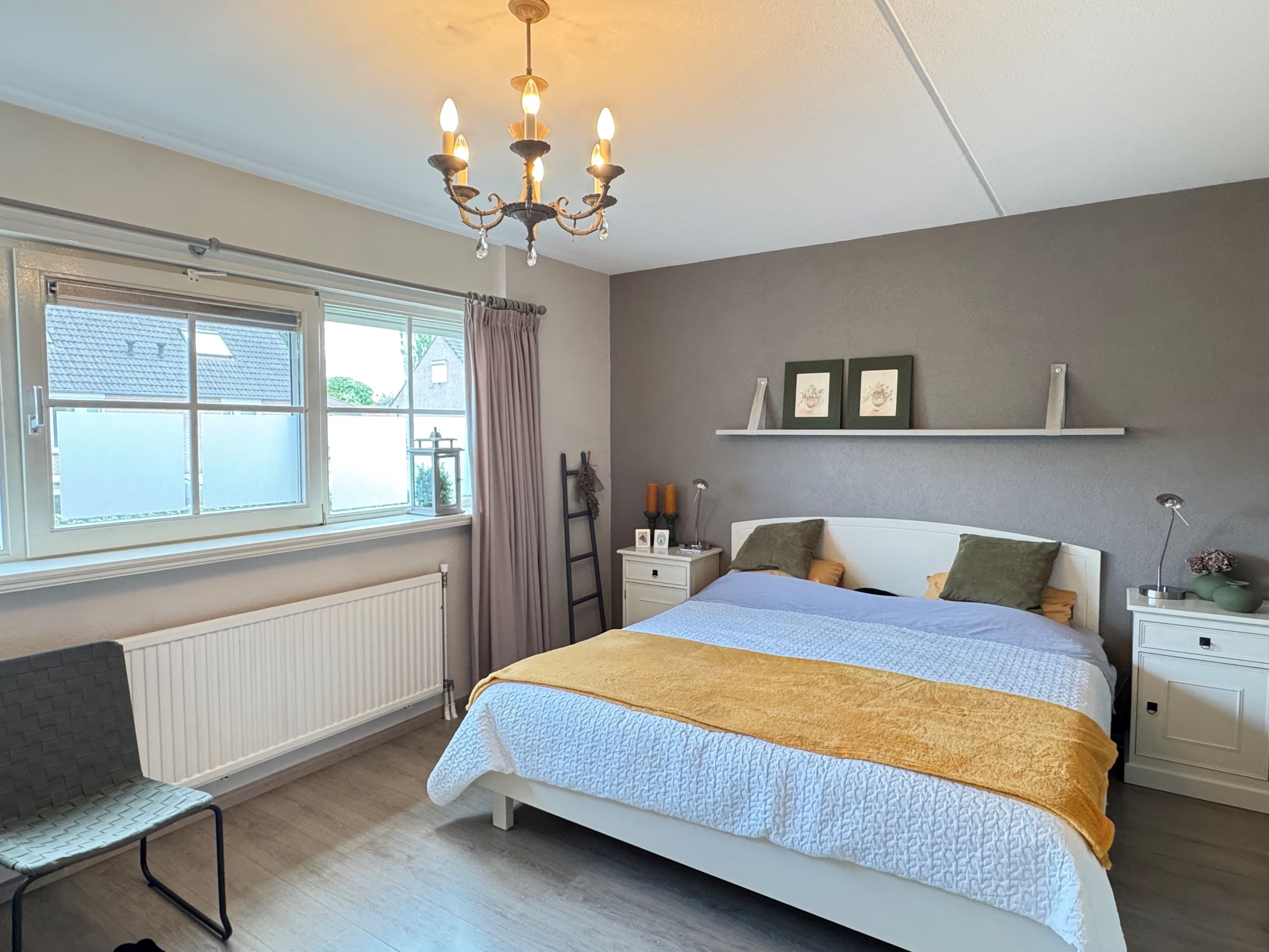 Foto 24 van Meidoornlaan 5