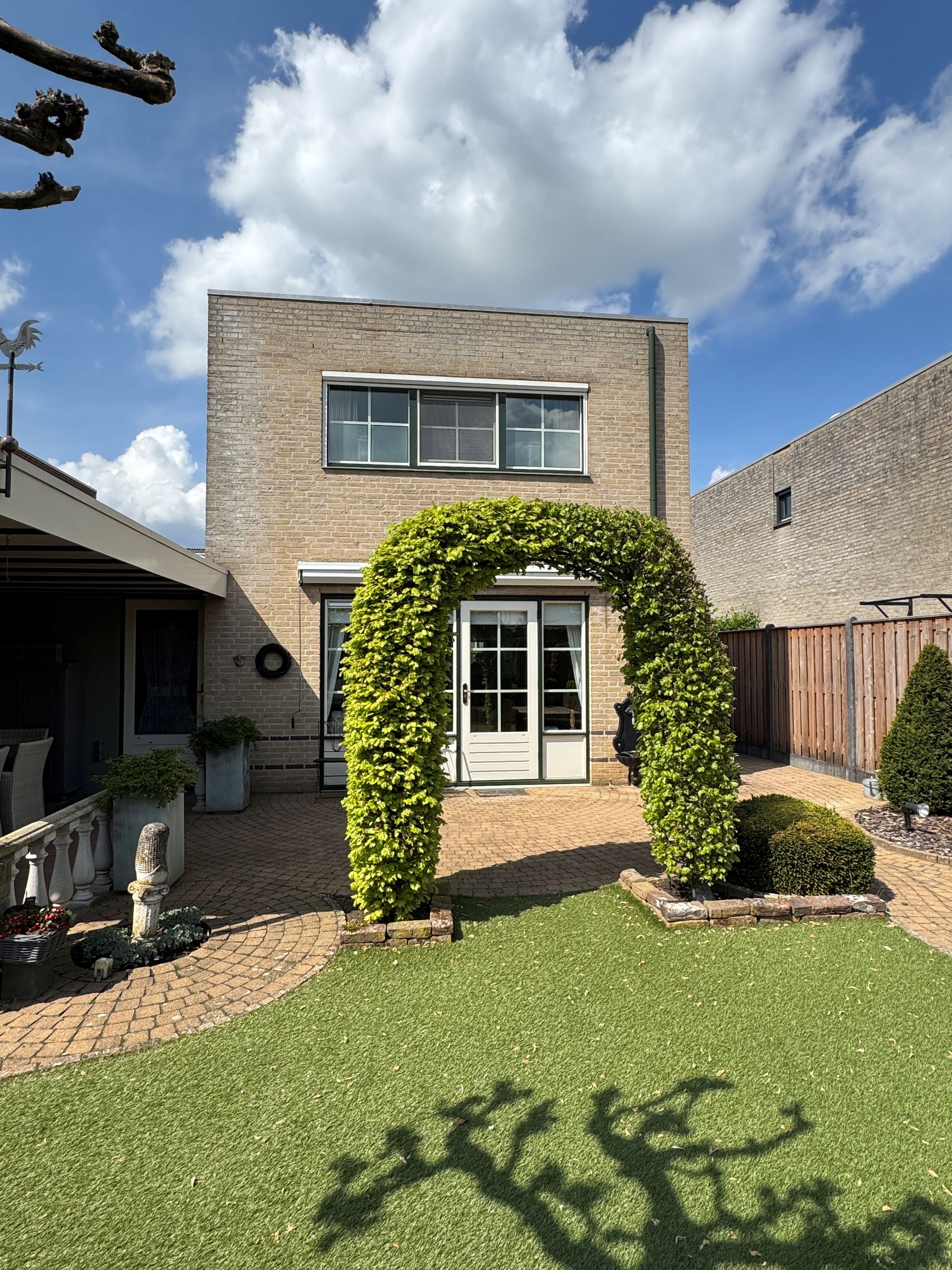 Foto 36 van Meidoornlaan 5