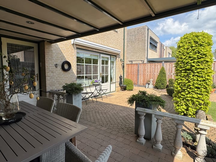 Foto 39 van Meidoornlaan 5