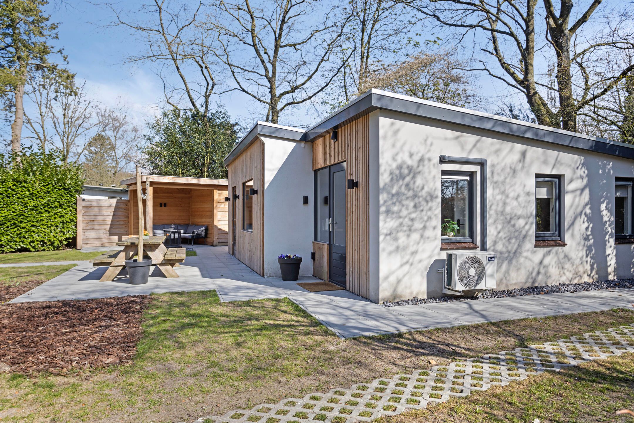 Foto 6 van Looweg 10-8