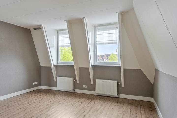 Photo 3 of Molenparkweg 6-F