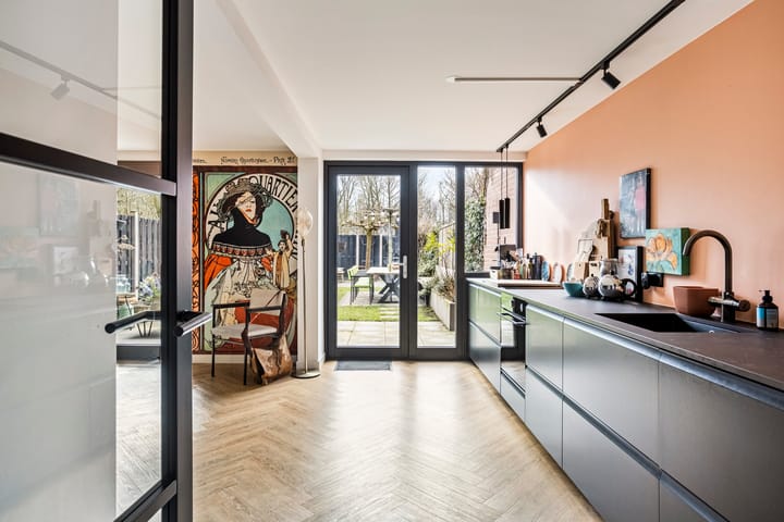 Foto 17 van Herman Moerkerklaan 35