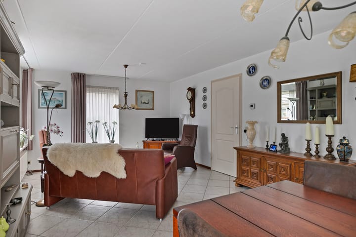 Foto 8 van Merelstraat 13