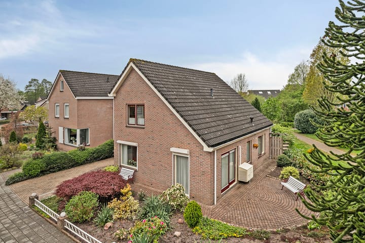 Foto 35 van Merelstraat 13