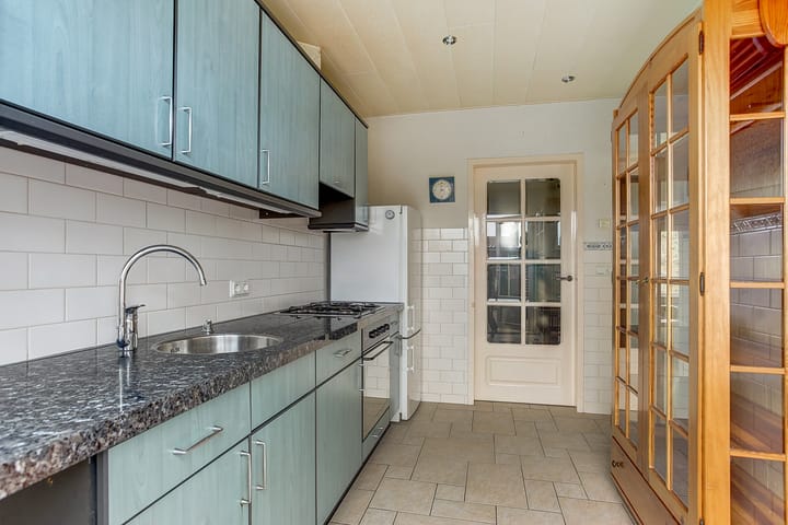 Photo 12 of Zwaluwweg 14