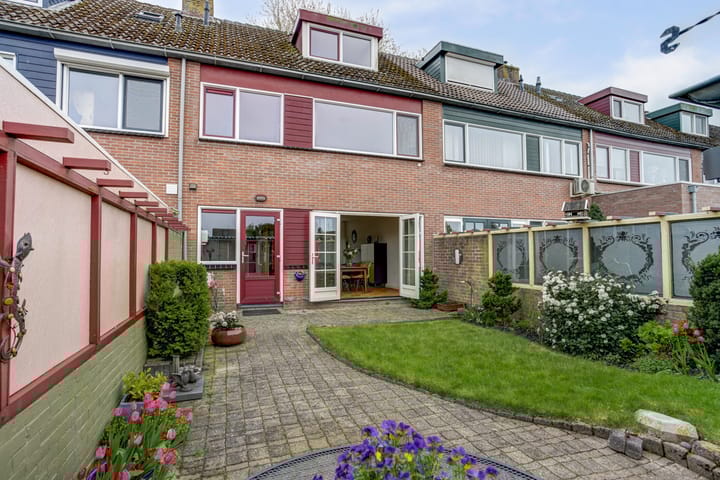 Photo 27 of Zwaluwweg 14