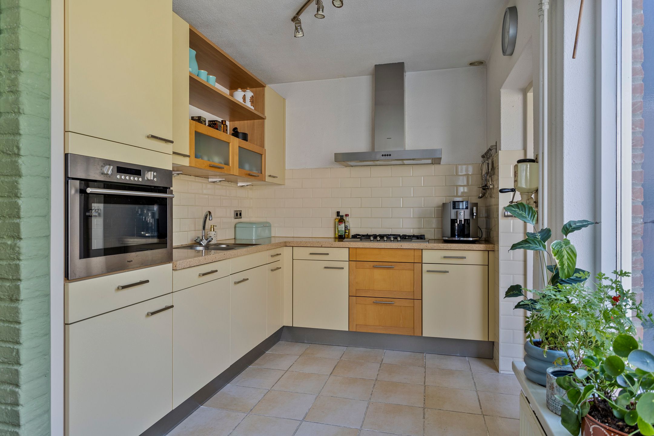 Photo 15 of Louis Saalbornstraat 5