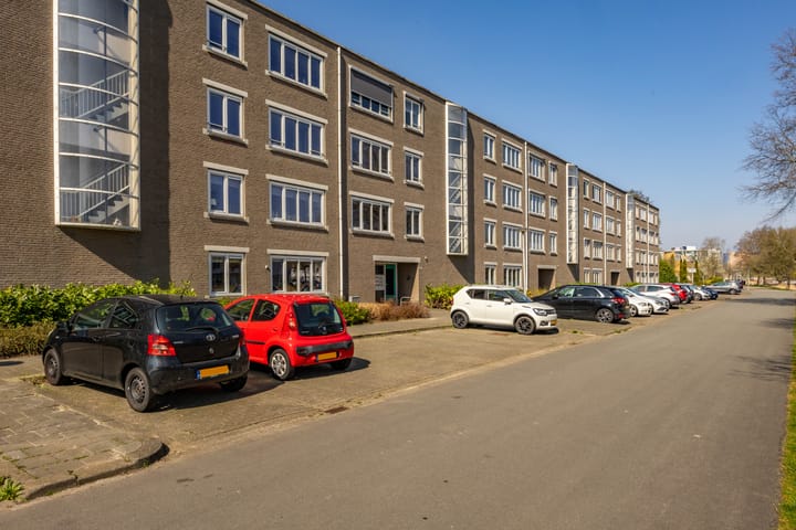 Foto 5 van M.K. Gandhiplein 124