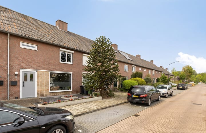 Foto 30 van Acacialaan 36