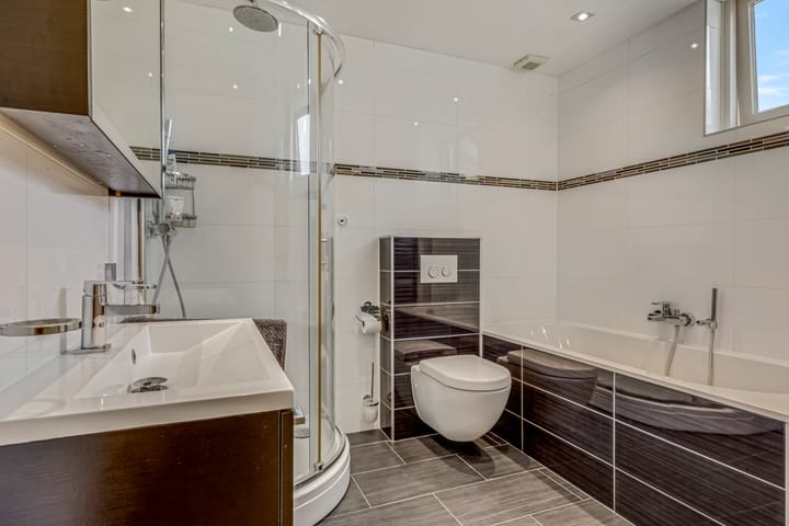 Photo 15 of Troelstrastraat 3