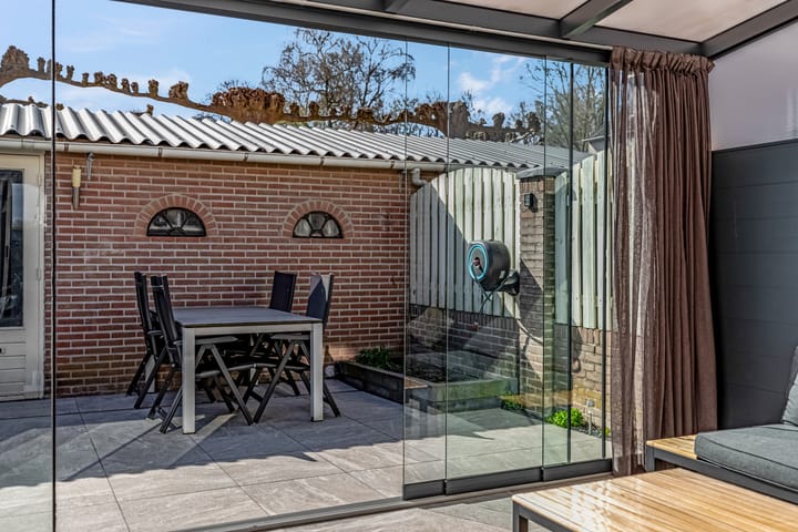 Photo 25 of Troelstrastraat 3