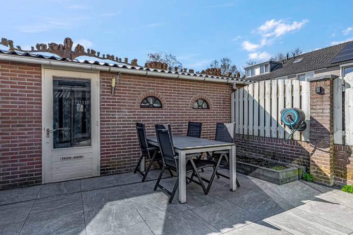 Photo 26 of Troelstrastraat 3