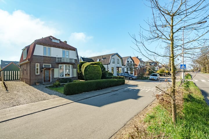 Photo 2 of Doornseweg 33