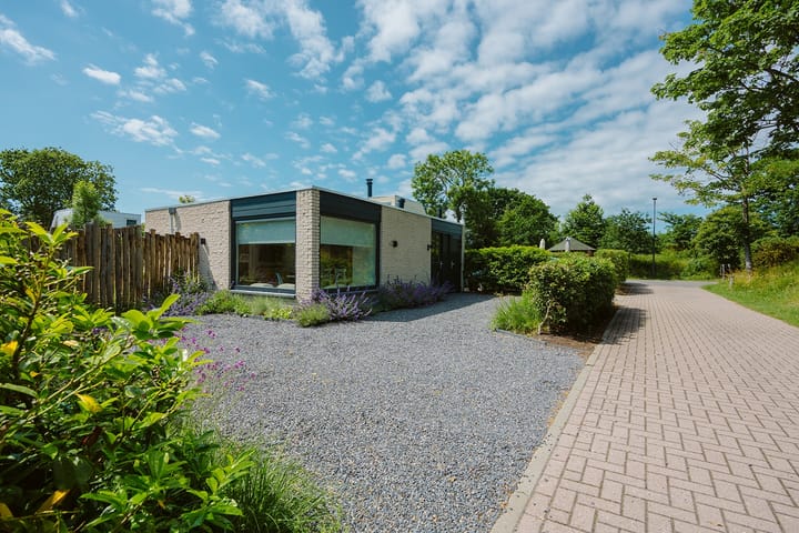 Photo 2 of Klepperstee-Linde 2