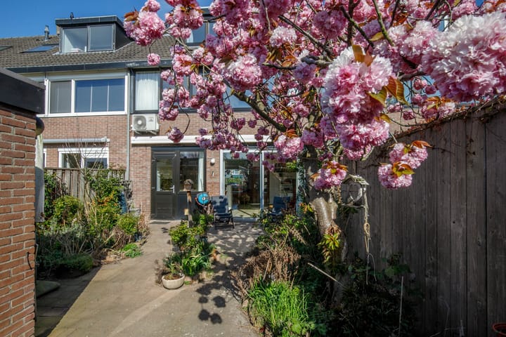 Photo 27 of Mozartstraat 48