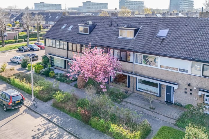 Photo 38 of Mozartstraat 48