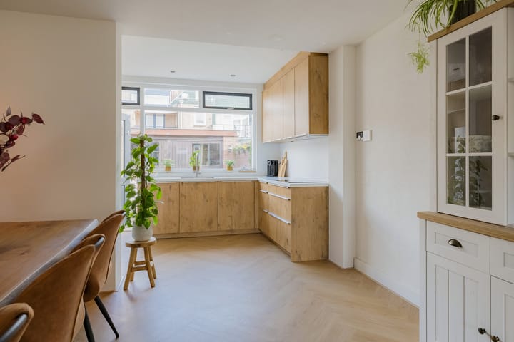 Foto 9 van Alexander Bellstraat 19