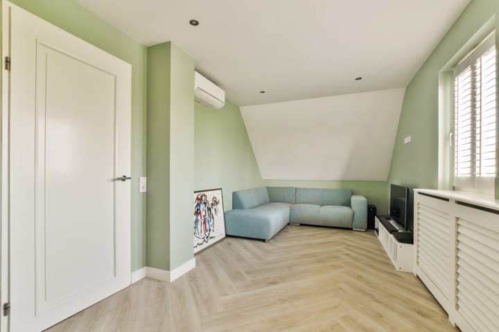 Photo 14 of Willem van der Veldenweg 21