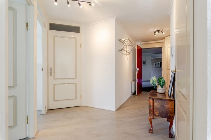 Photo 25 of Robiniastate 7