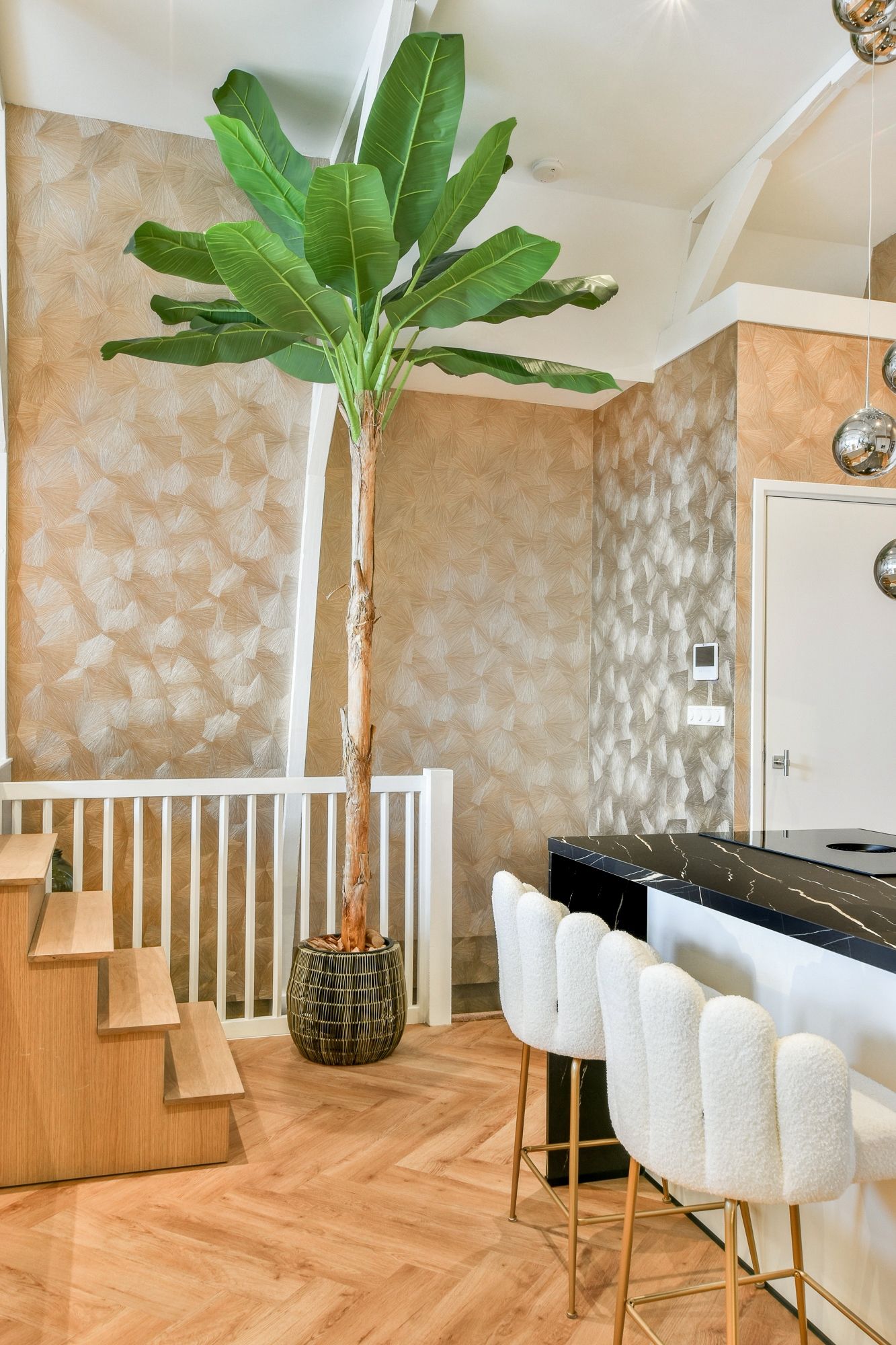 Photo 4 of Linnaeusstraat 25-4