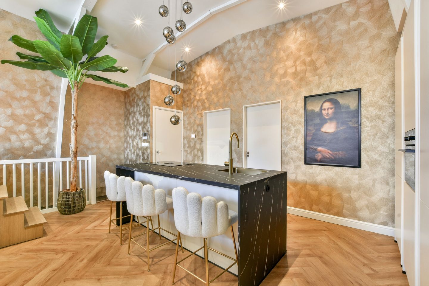 Photo 10 of Linnaeusstraat 25-4