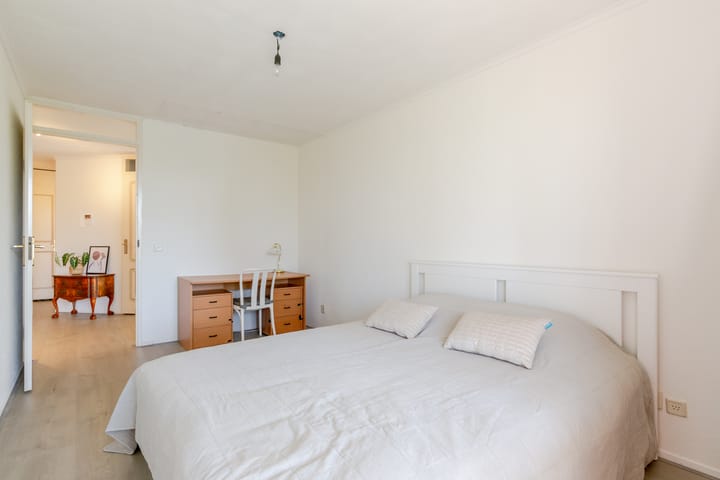 Photo 33 of Robiniastate 7