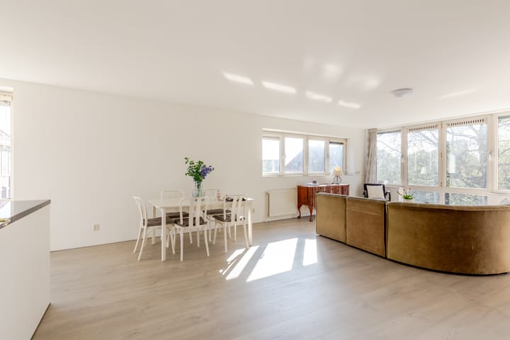 Photo 35 of Robiniastate 7