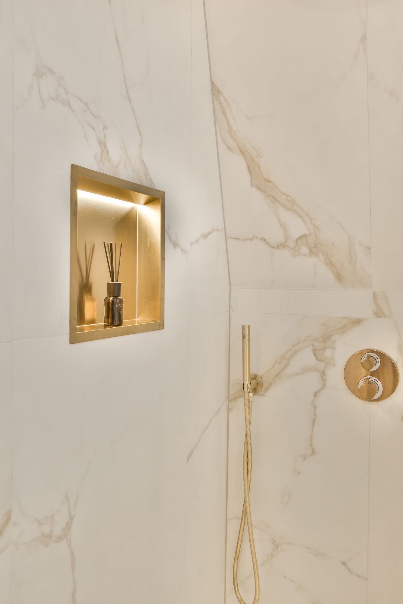 Photo 19 of Linnaeusstraat 25-4