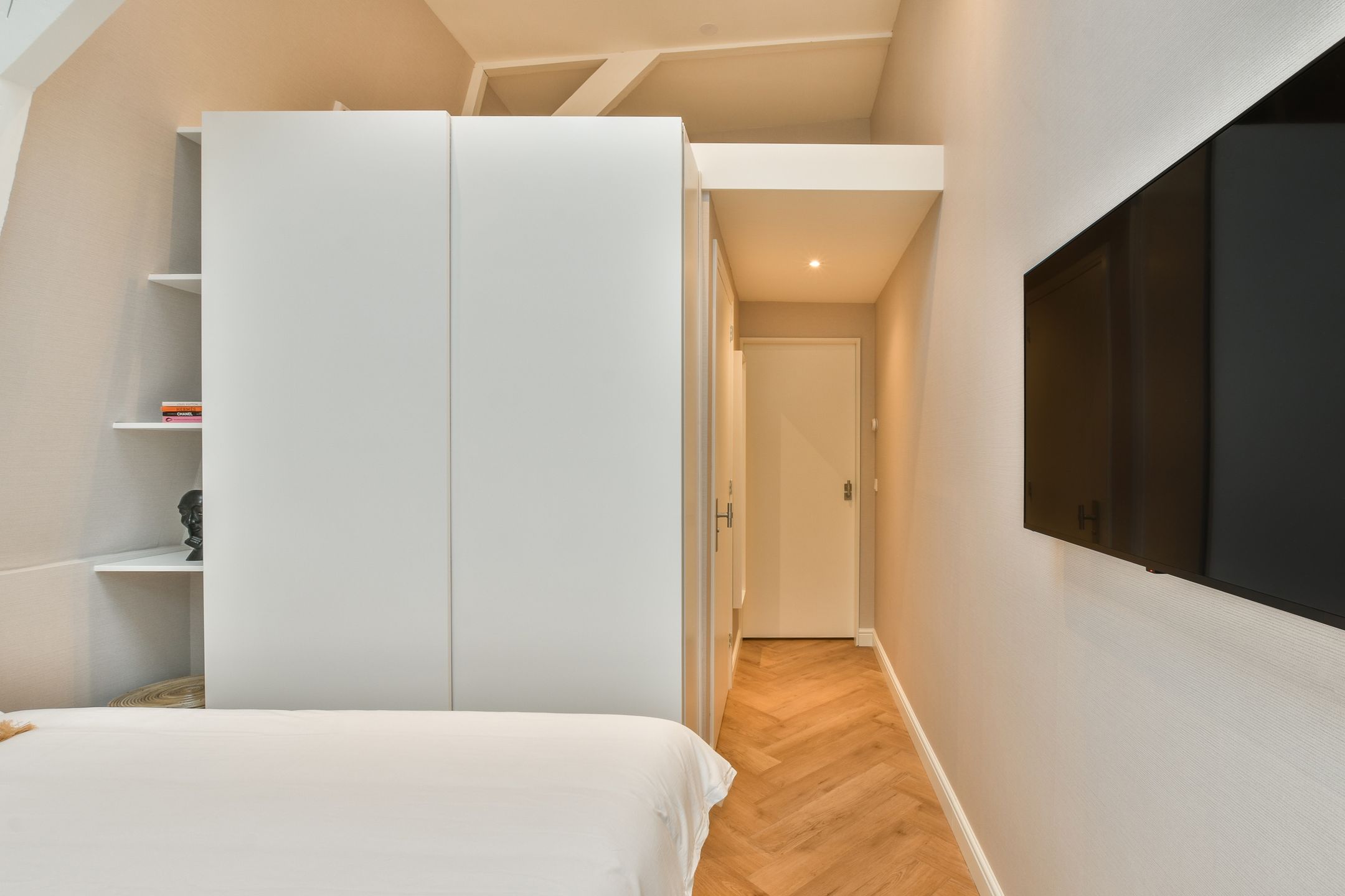 Photo 24 of Linnaeusstraat 25-4