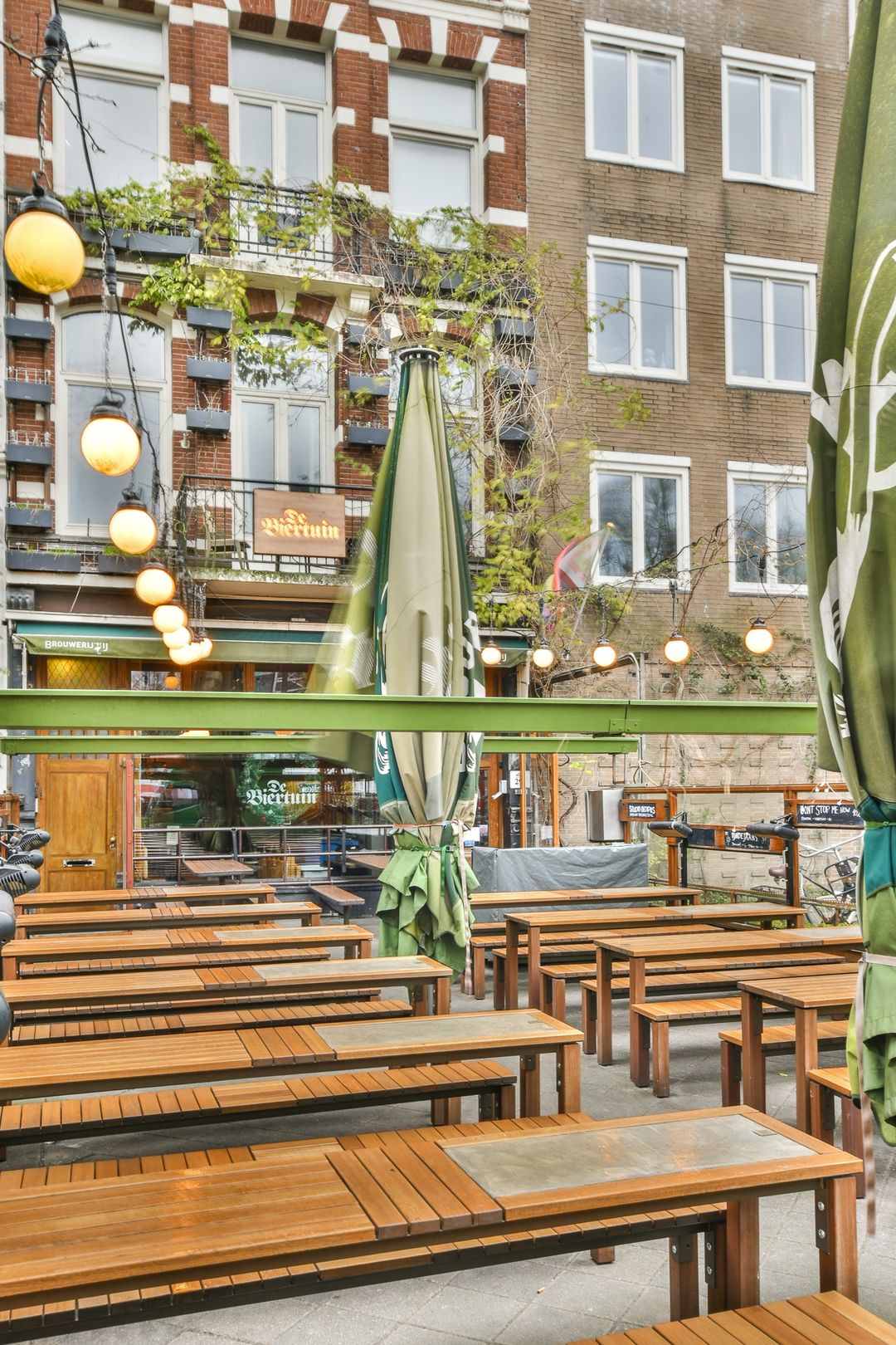 Photo 31 of Linnaeusstraat 25-4