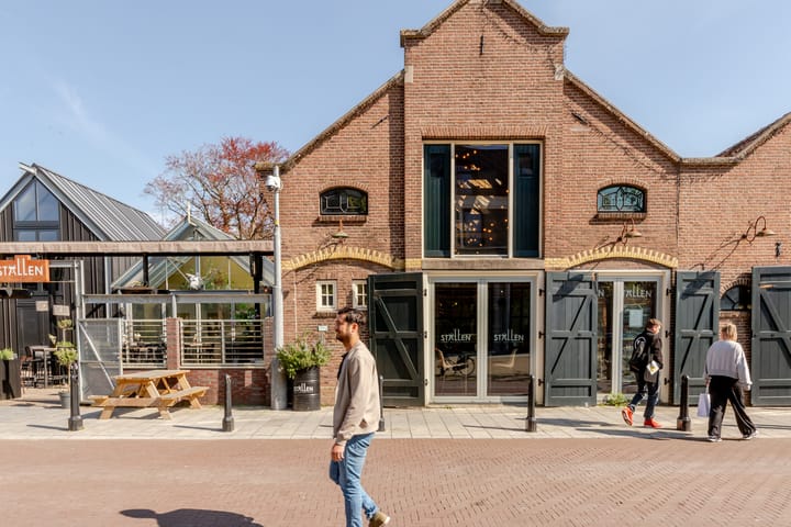 Photo 53 of Robiniastate 7