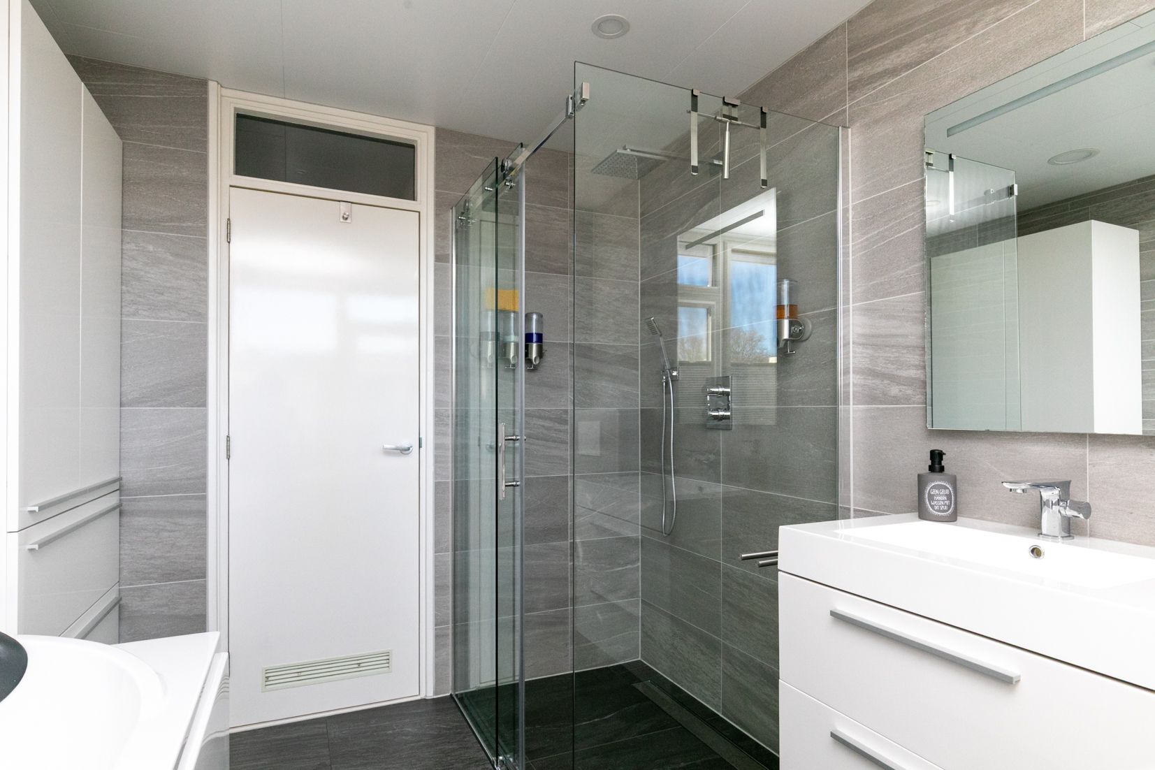 Photo 30 of Noordenbos 8