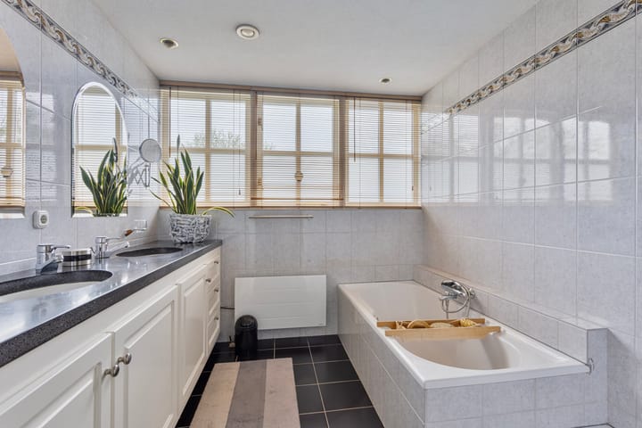 Foto 21 van Paterstraat 178