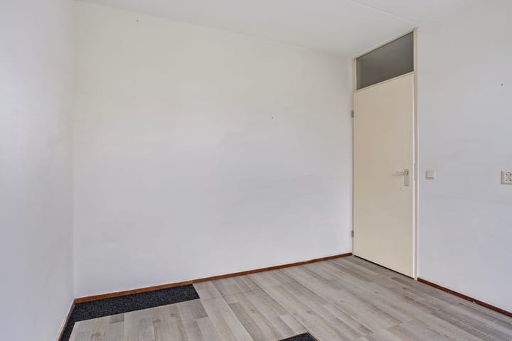 Foto 16 van Oeverzwaluw 59