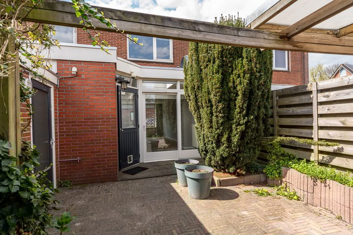 Foto 25 van Meindert Hobbemastraat 62