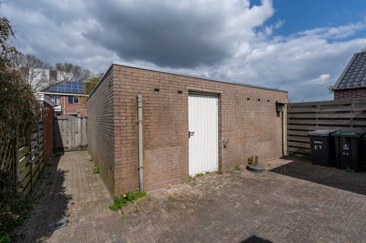 Foto 28 van Meindert Hobbemastraat 62