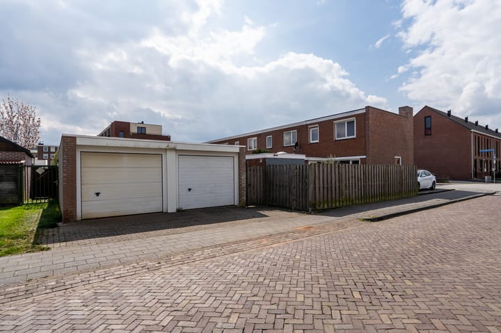 Foto 30 van Meindert Hobbemastraat 62