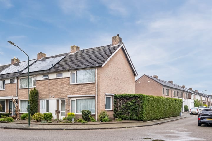 Foto 3 van Julianasingel 24