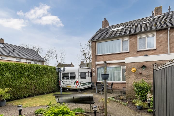 Foto 30 van Julianasingel 24